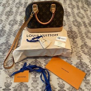 ONE DAY SALE! ⭐️ Louis Vuitton Alma BB